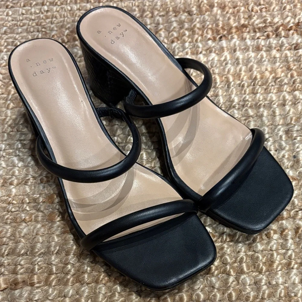 A New Day Black Double Strap Heels - Picture 1 of 5